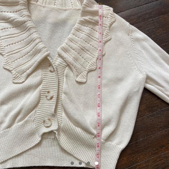 The Dainty Scalloped Edged Sailor Collar Cropped Cream Cardigan - Picture 4 of 4